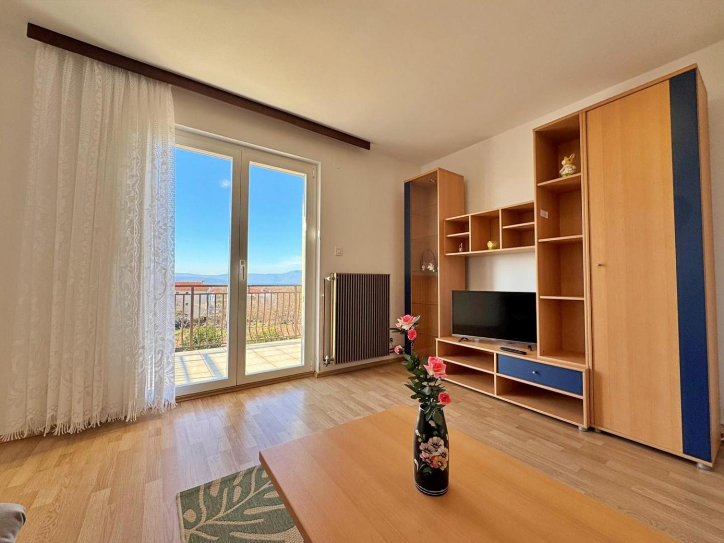 Apartments Pavle Malinska Buitenkant foto