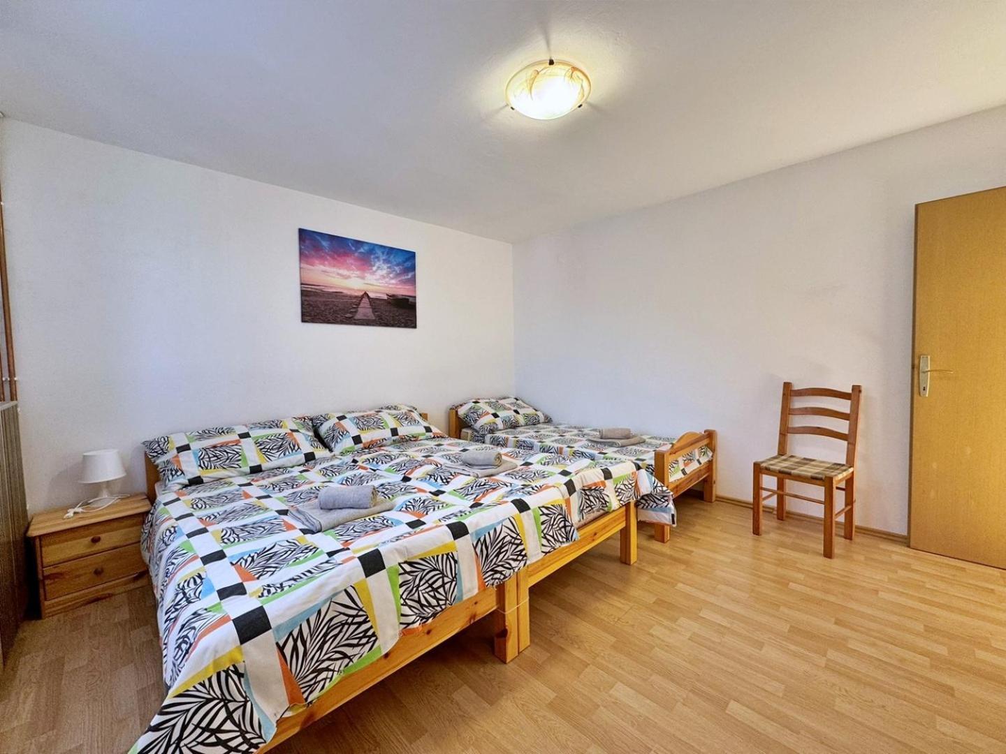 Apartments Pavle Malinska Buitenkant foto